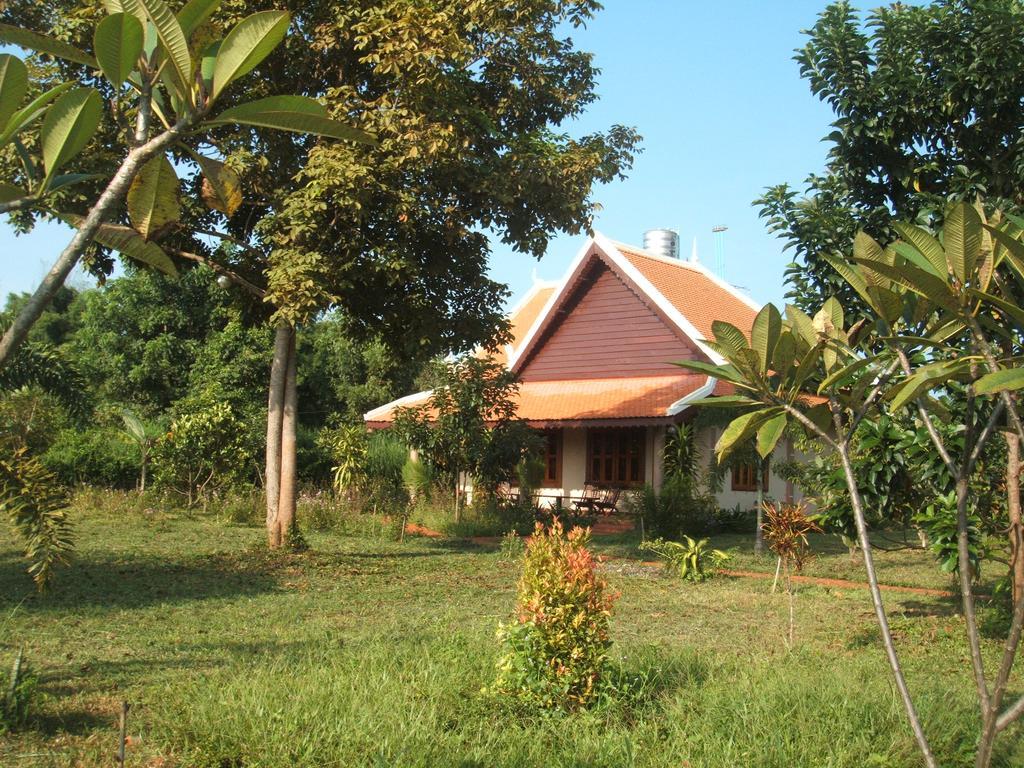 Green Plateau Lodge Banlung Exterior foto